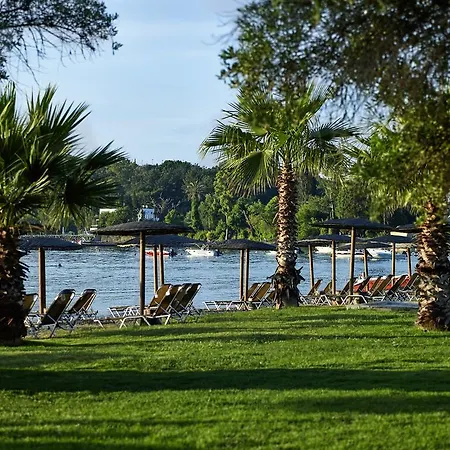 Corfu Chandris And Курортный комплекс