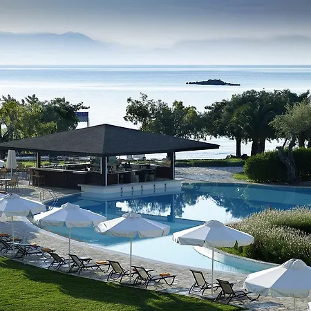 Corfu Chandris And Курортный комплекс Дассия