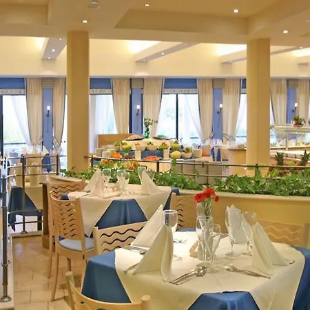 Corfu Chandris And 4* Дассия